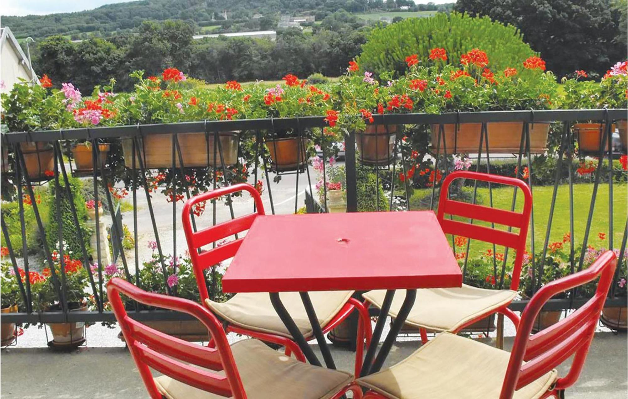 Holiday Home In Montsernelle Lithaire Экстерьер фото